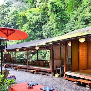 *** Ryokan Takao Kanko Japón